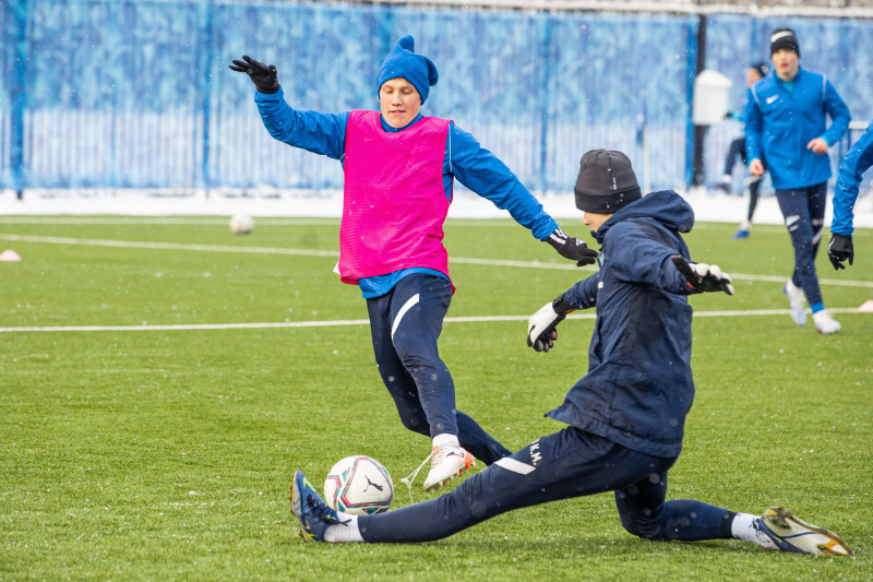 Тренировка команд «Зенит» U-19 и «Зенит» U-18 в «Газпром»-Академии