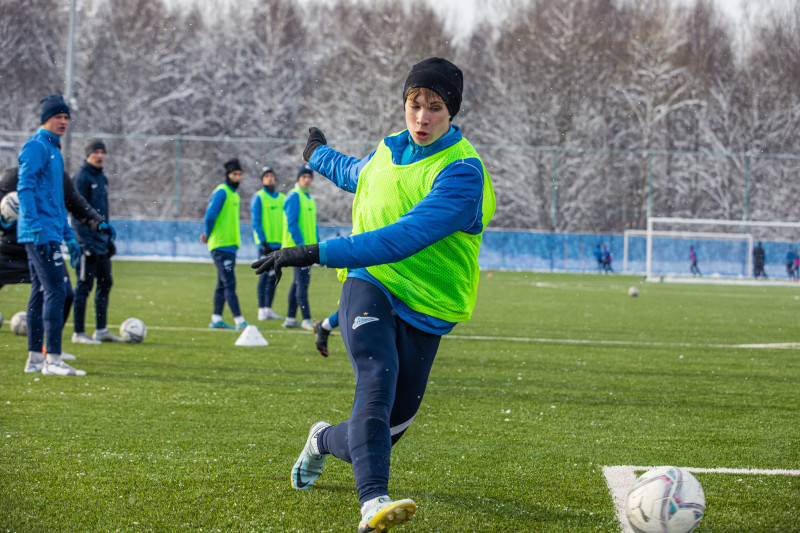 Тренировка команд «Зенит» U-19 и «Зенит» U-18 в «Газпром»-Академии