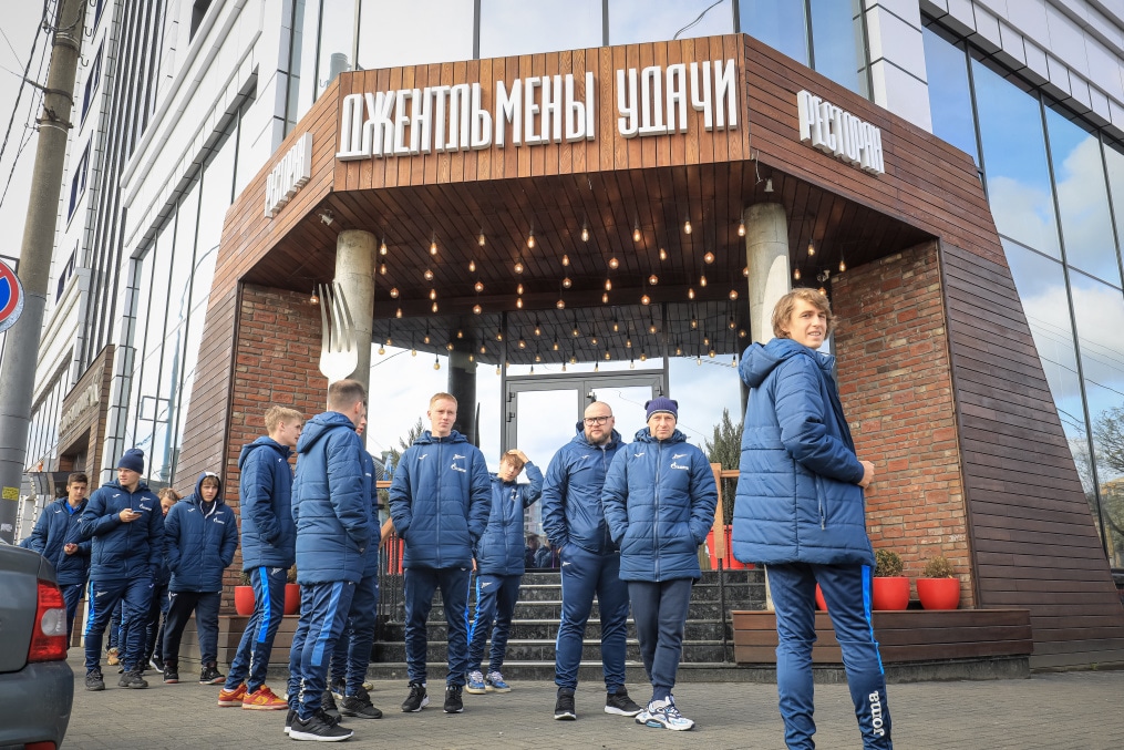 Прогулка молодежной команды «Зенит» перед матчем с «Краснодаром»