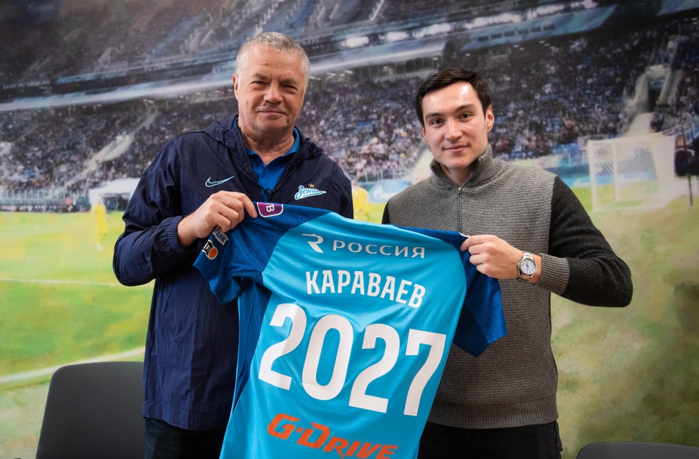 «Зенит» продлил контракт с Вячеславом Караваевым