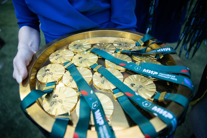 Церемония награждения Чемпионов России после матча с «Краснодаром»