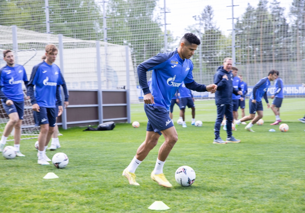Тренировка «Зенита» перед матчем с «Оренбургом»