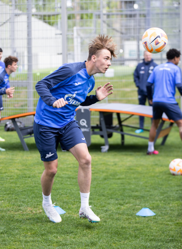 Тренировка «Зенита» перед матчем с «Оренбургом»