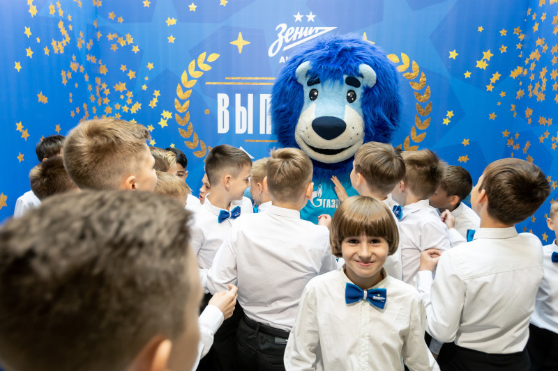 Выпускной воспитанников Академии ФК «Зенит»