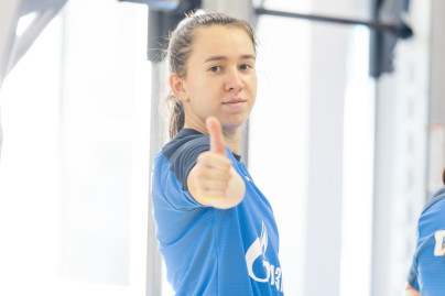 Тренировка женской команды в Удельном парке