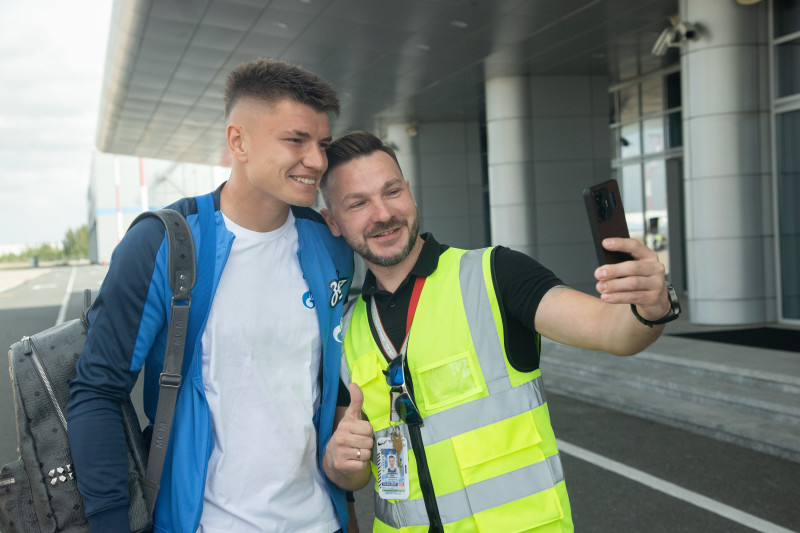 Команда «Зенит» перед вылетом на матч за Суперкубок с ЦСКА