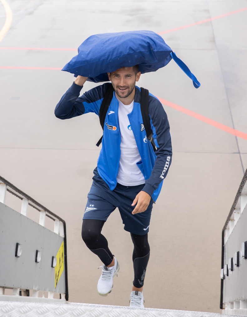 Вылет команды «Зенит» в город Ростов-на-Дону на матч с «Ростовом»