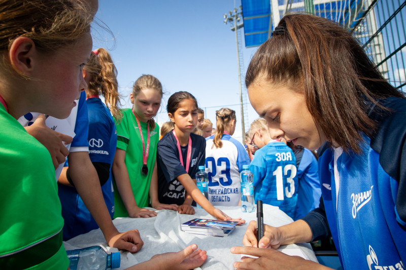 Фестиваль футбола для девочек