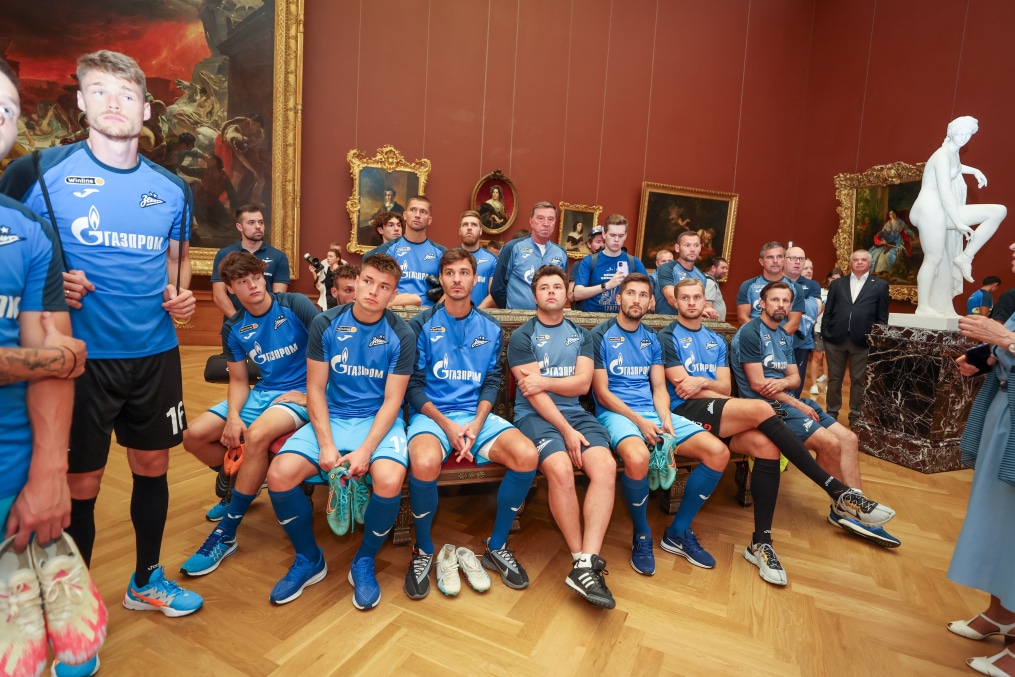 Экскурсия по залам Русского музея для игроков основного состава ФК «Зенит»