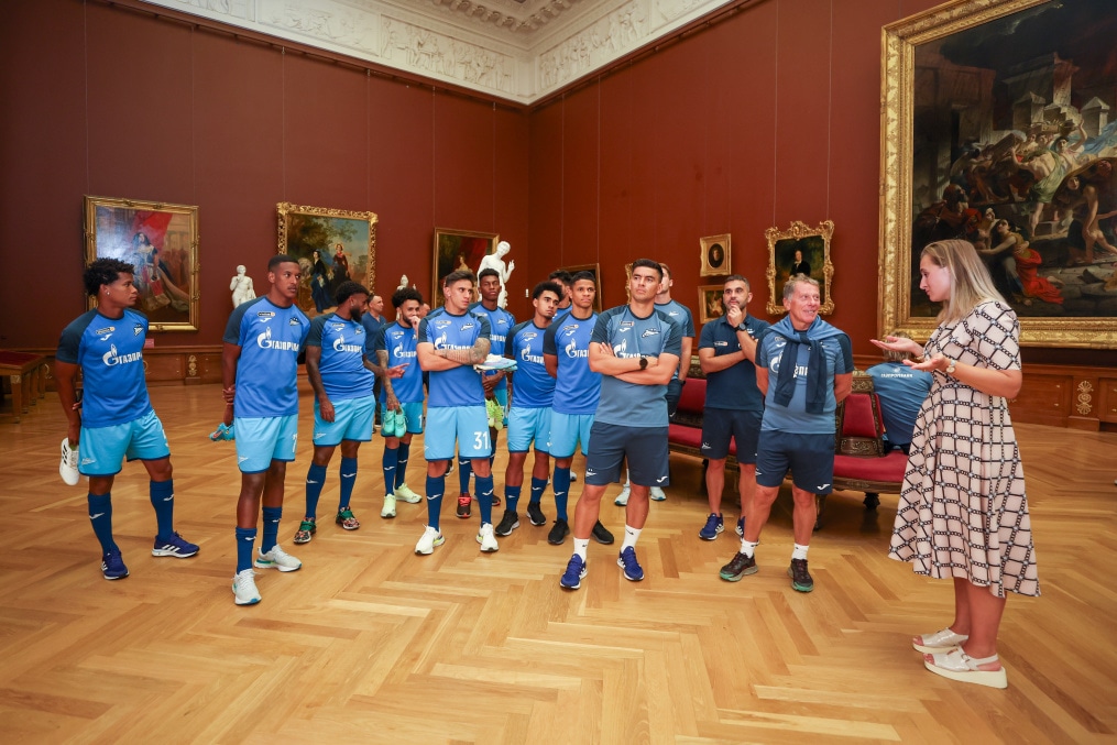 Экскурсия по залам Русского музея для игроков основного состава ФК «Зенит»