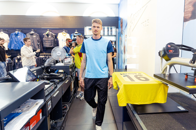 Презентация Страхини Эраковича и Дениса Адамова в официальном магазине «Зенит»