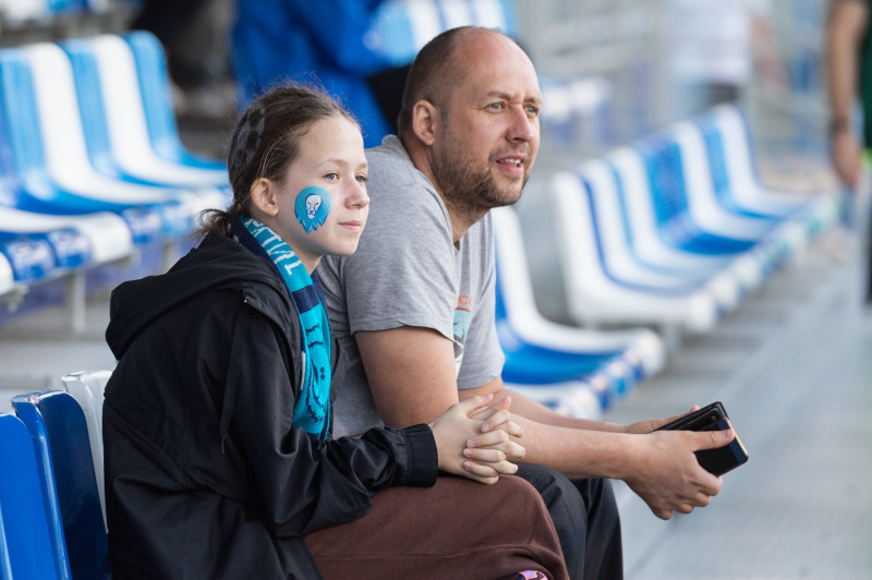 Болельщики на матче 18-го тура Cуперлиги 2023,  «Зенит» — «Енисей».