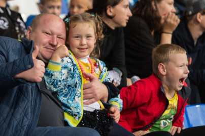 Болельщики на матче 18-го тура Cуперлиги 2023,  «Зенит» — «Енисей».