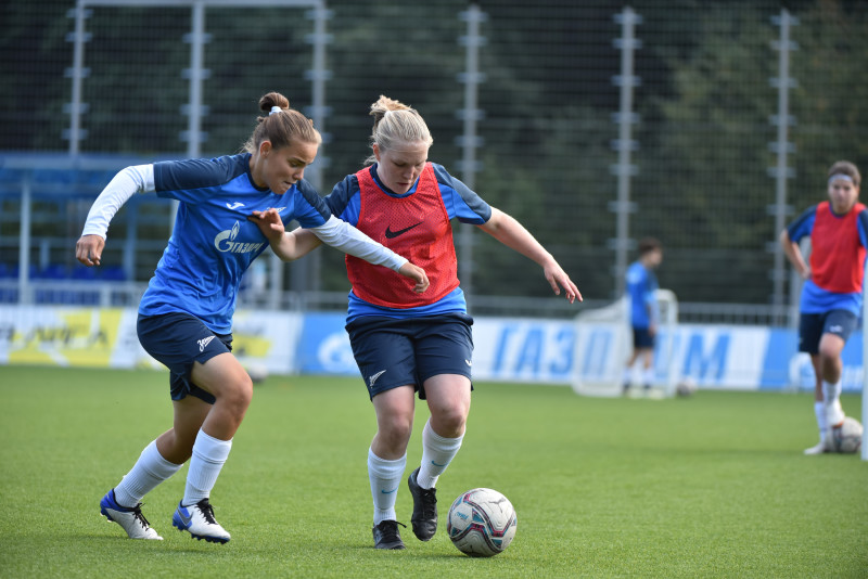 Тренировка женской молодежной команды «Зенит» перед матчем с «Локомотив»-M