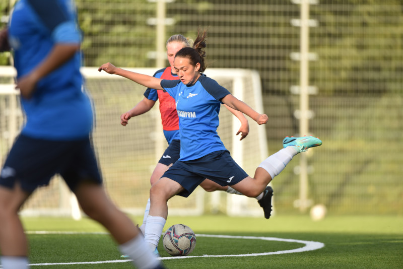 Тренировка женской молодежной команды «Зенит» перед матчем с «Локомотив»-M