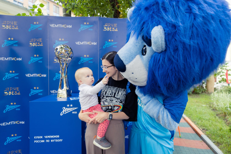 Праздник для детей в Детской городской больнице №2