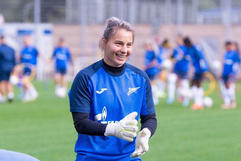 Тренировка женской команды «Зенит» перед матчем со «Звездой-2005»