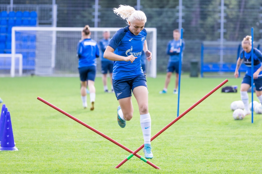 Тренировка женской команды «Зенит» перед матчем со «Звездой-2005»