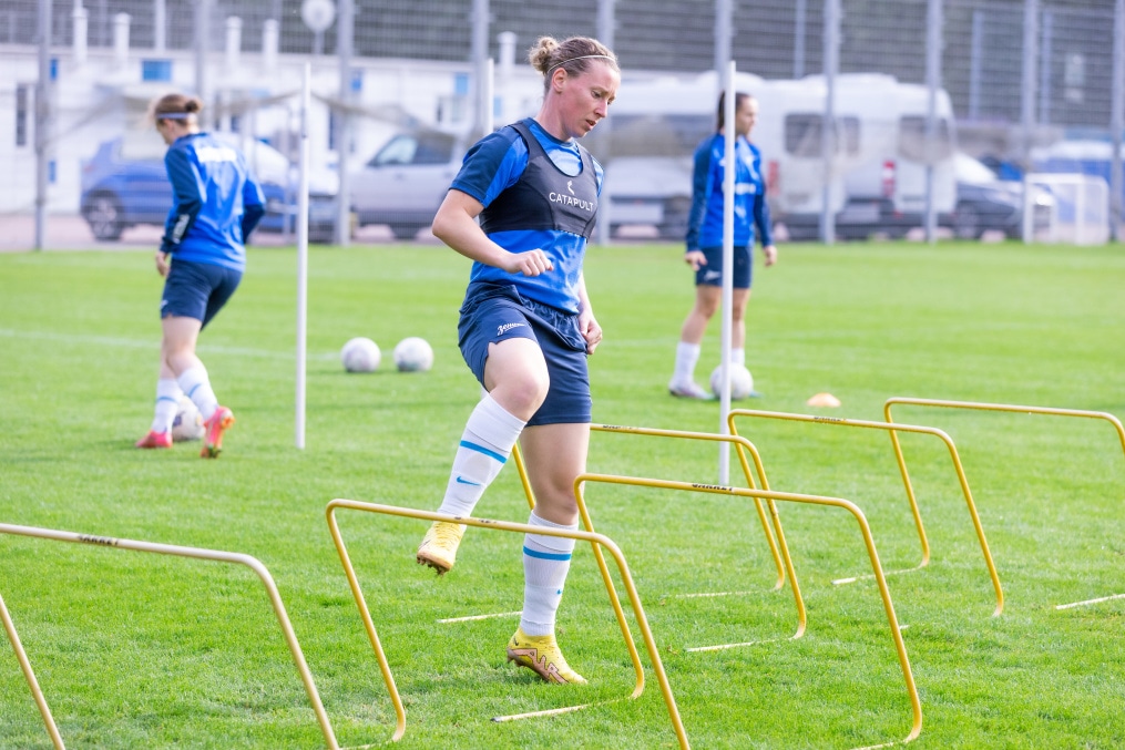 Тренировка женской команды «Зенит» перед матчем со «Звездой-2005»