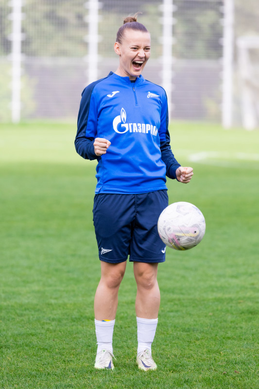 Тренировка женской команды «Зенит» перед матчем со «Звездой-2005»