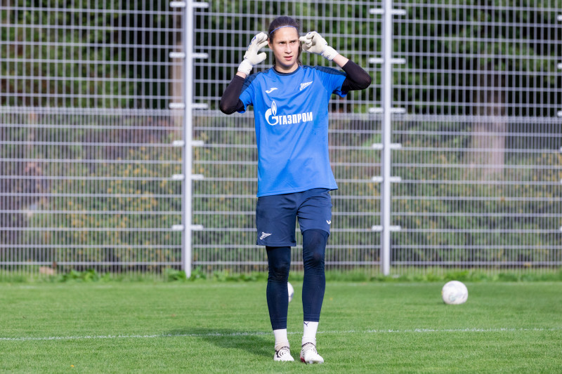 Тренировка женской команды «Зенит» перед матчем со «Звездой-2005»