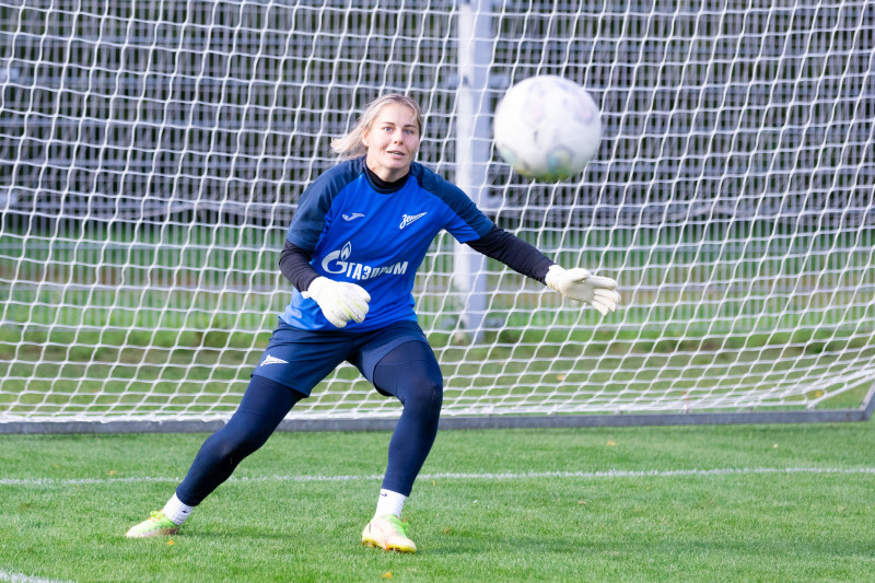 Тренировка женской команды «Зенит» перед матчем со «Звездой-2005»