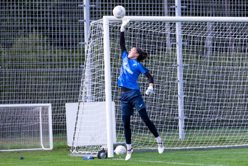 Тренировка женской команды «Зенит» перед матчем со «Звездой-2005»