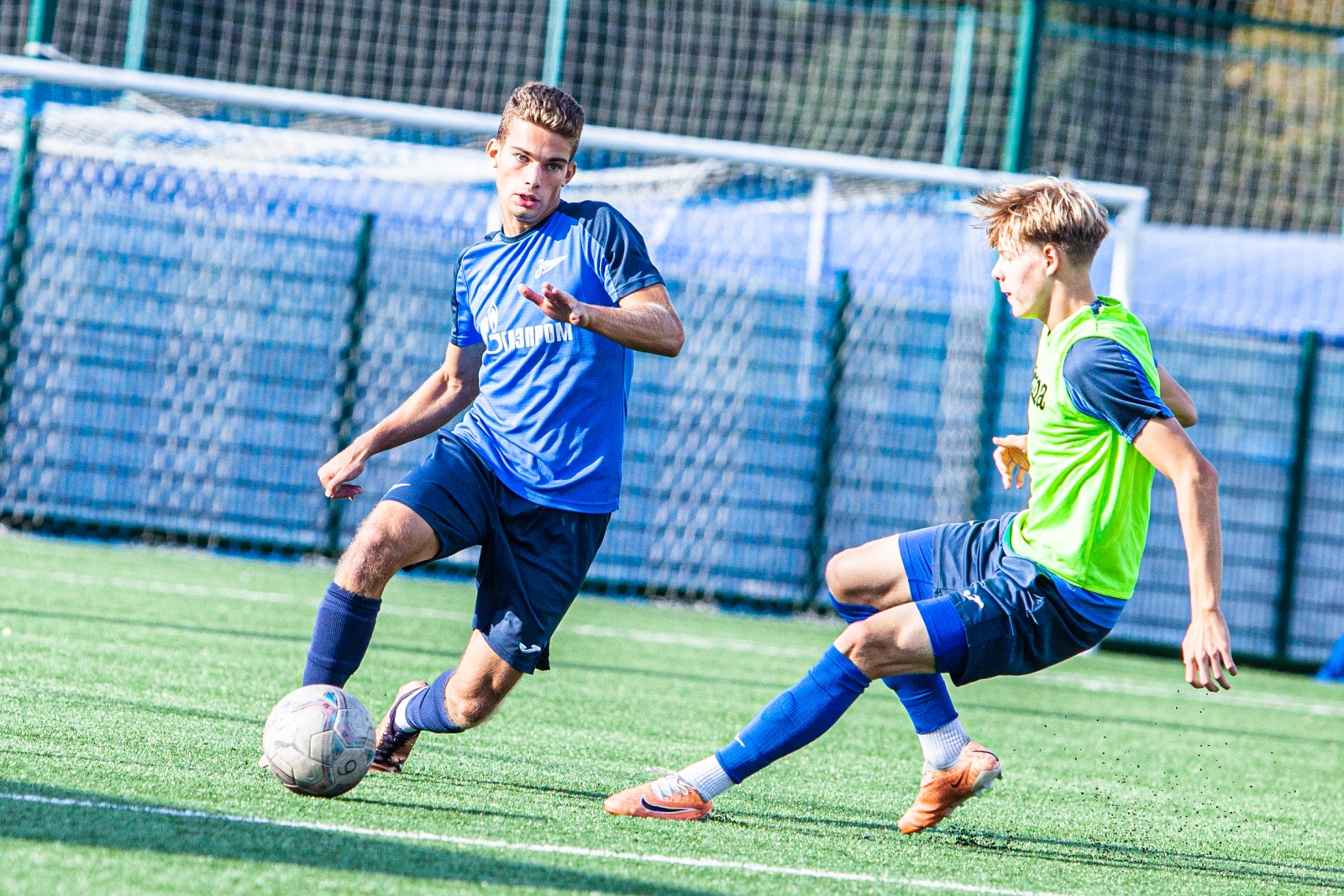 Совместная тренировка команд «Газпром»-Академии ФК «Зенит» 2006 и 2007 годов рождения