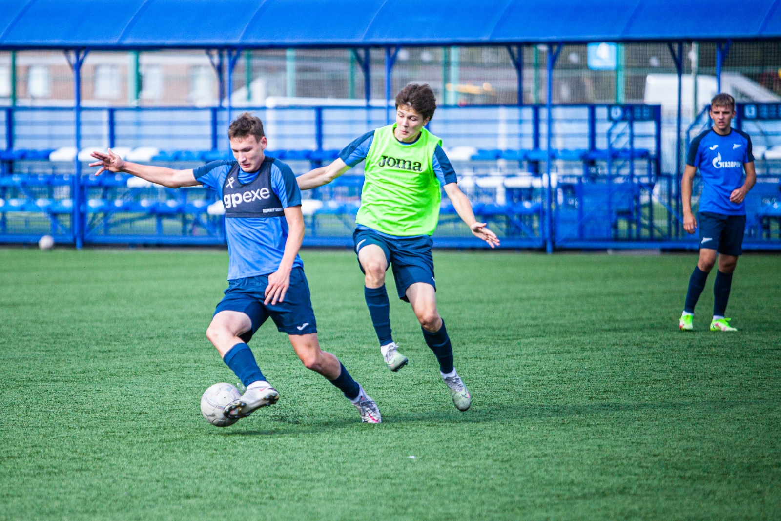 Совместная тренировка команд «Газпром»-Академии ФК «Зенит» 2006 и 2007 годов рождения