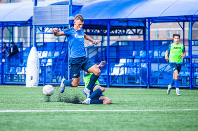 Совместная тренировка команд «Газпром»-Академии ФК «Зенит» 2006 и 2007 годов рождения