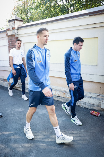 Прогулка команды «Зенит» перед матчем с «Рубином»