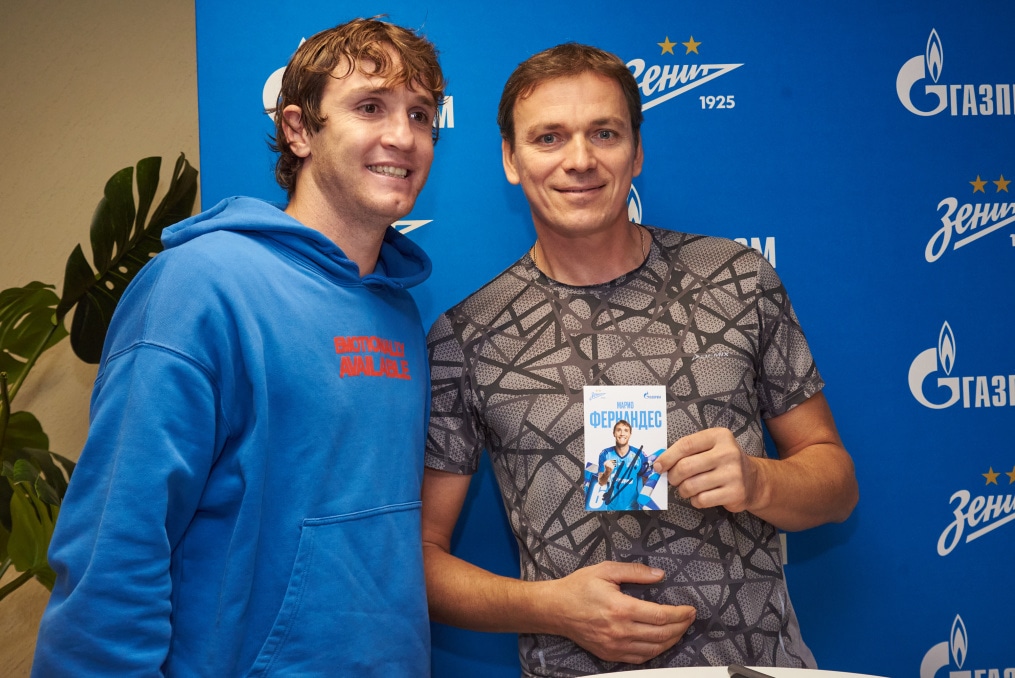 Автограф-сессия с Марио Фернандесом для победителей «Зенит — спортпрогноз»