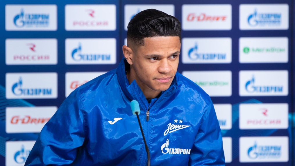 Дуглас Сантос на пресс-конференции перед матчем с «Каснодаром»