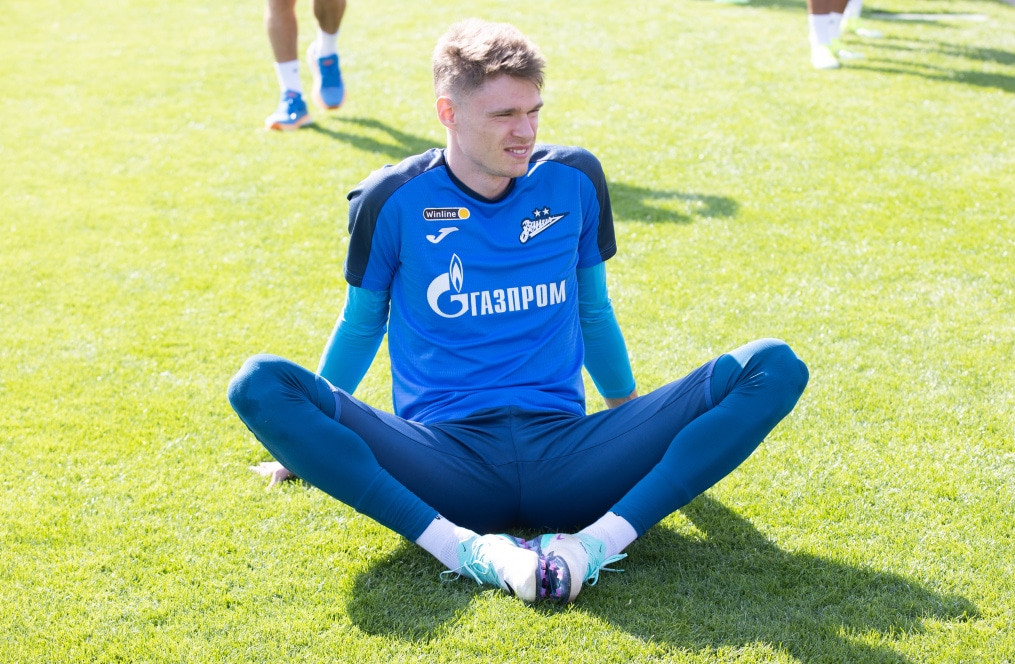 Зимние «Газпром» — тренировочные сборы в Абу-Даби. 17 января, утренняя тренировка