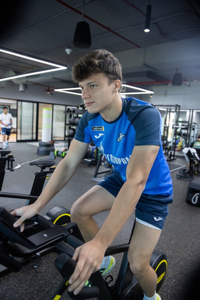 Зимние «Газпром» — тренировочные сборы в Абу-Даби. 20 января, утренняя тренировка