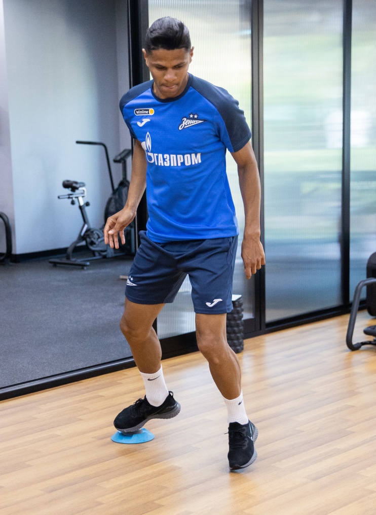 Зимние «Газпром» — тренировочные сборы в Абу-Даби. 20 января, утренняя тренировка