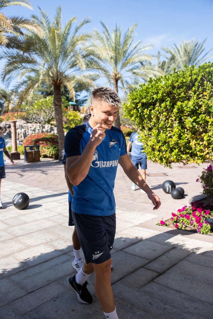 Зимние «Газпром» — тренировочные сборы в Абу-Даби. 20 января, утренняя тренировка