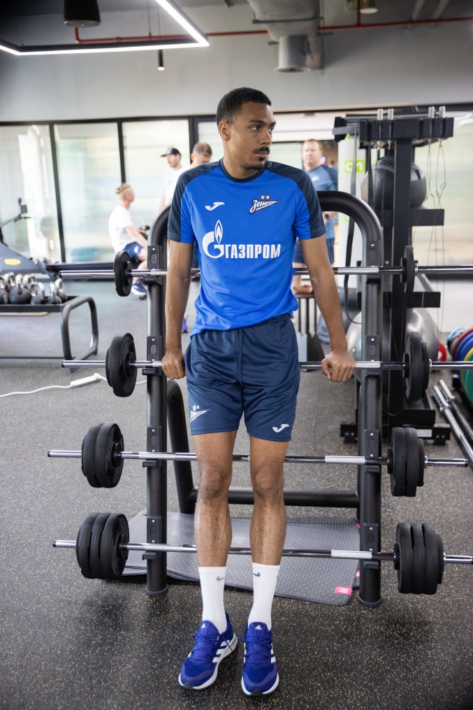 Зимние «Газпром» — тренировочные сборы в Абу-Даби. 20 января, утренняя тренировка