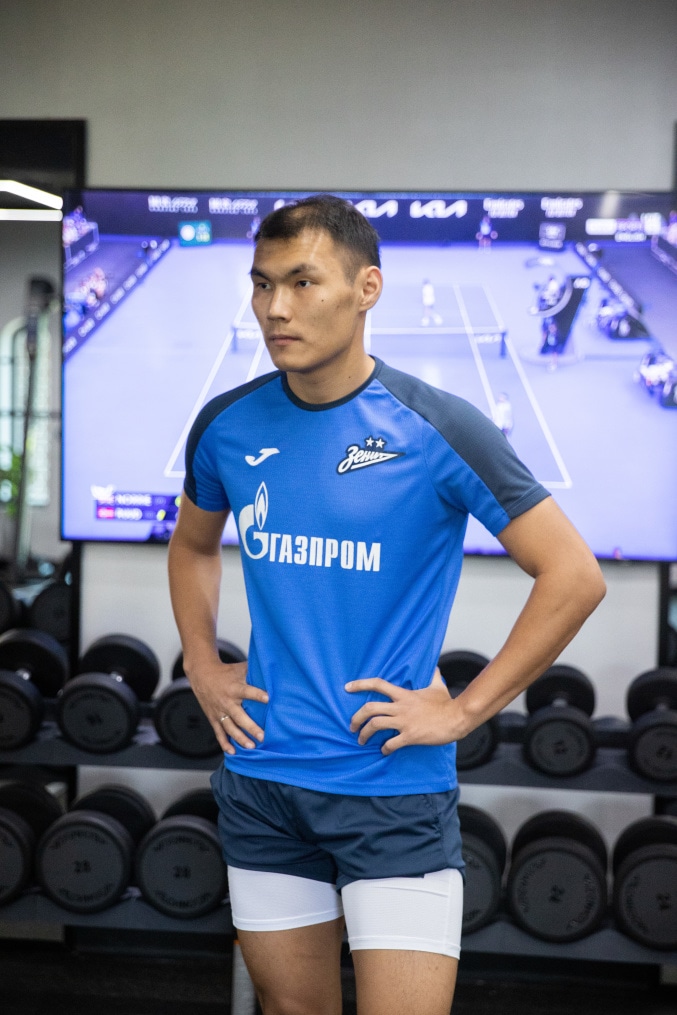 Зимние «Газпром» — тренировочные сборы в Абу-Даби. 20 января, утренняя тренировка