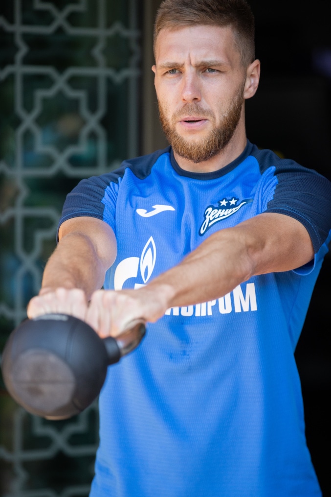 Зимние «Газпром» — тренировочные сборы в Абу-Даби. 20 января, утренняя тренировка