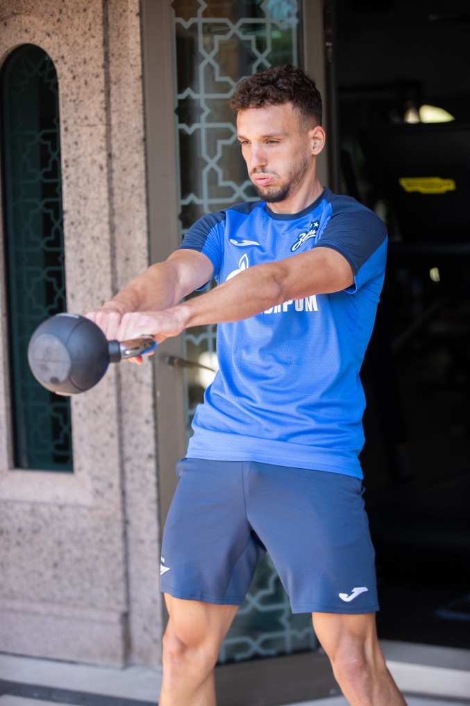 Зимние «Газпром» — тренировочные сборы в Абу-Даби. 20 января, утренняя тренировка