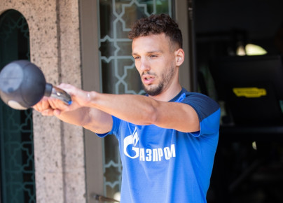 Зимние «Газпром» — тренировочные сборы в Абу-Даби. 20 января, утренняя тренировка