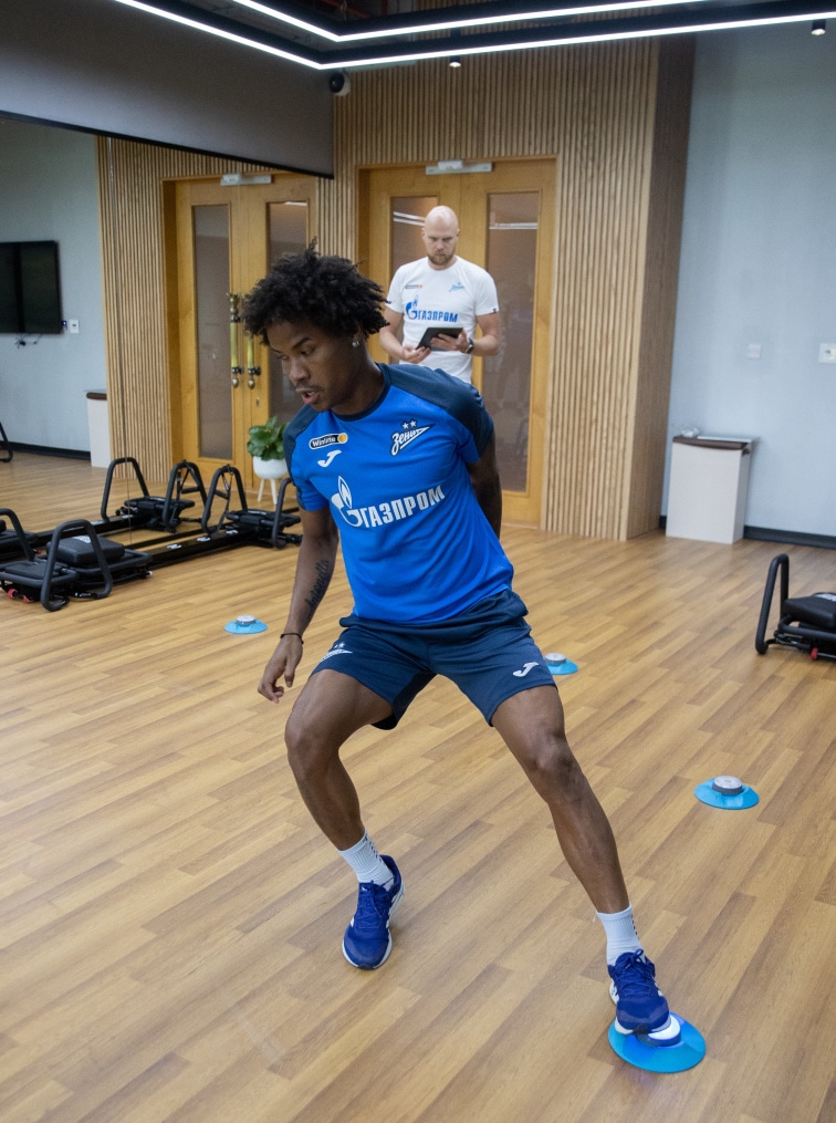 Зимние «Газпром» — тренировочные сборы в Абу-Даби. 23 января утренняя тренировка