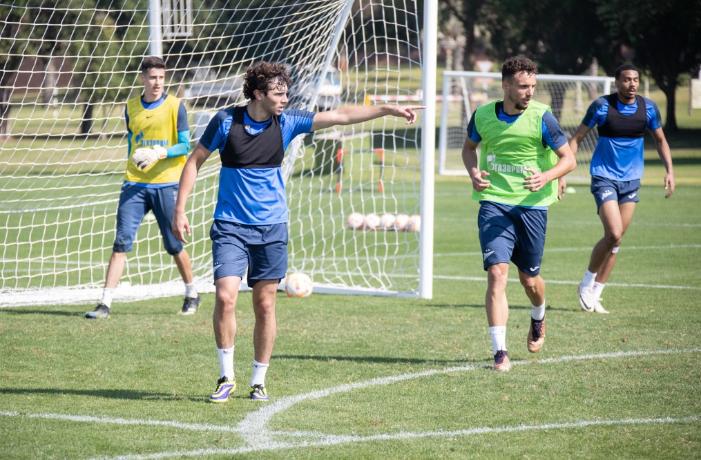 Зимние «Газпром» — тренировочные сборы в Абу-Даби. 23 января утренняя тренировка