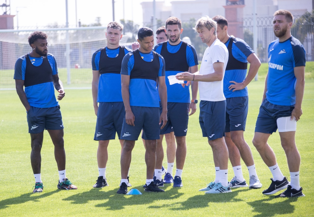 Зимние «Газпром» — тренировочные сборы в Абу-Даби. 25 января, утренняя тренировка