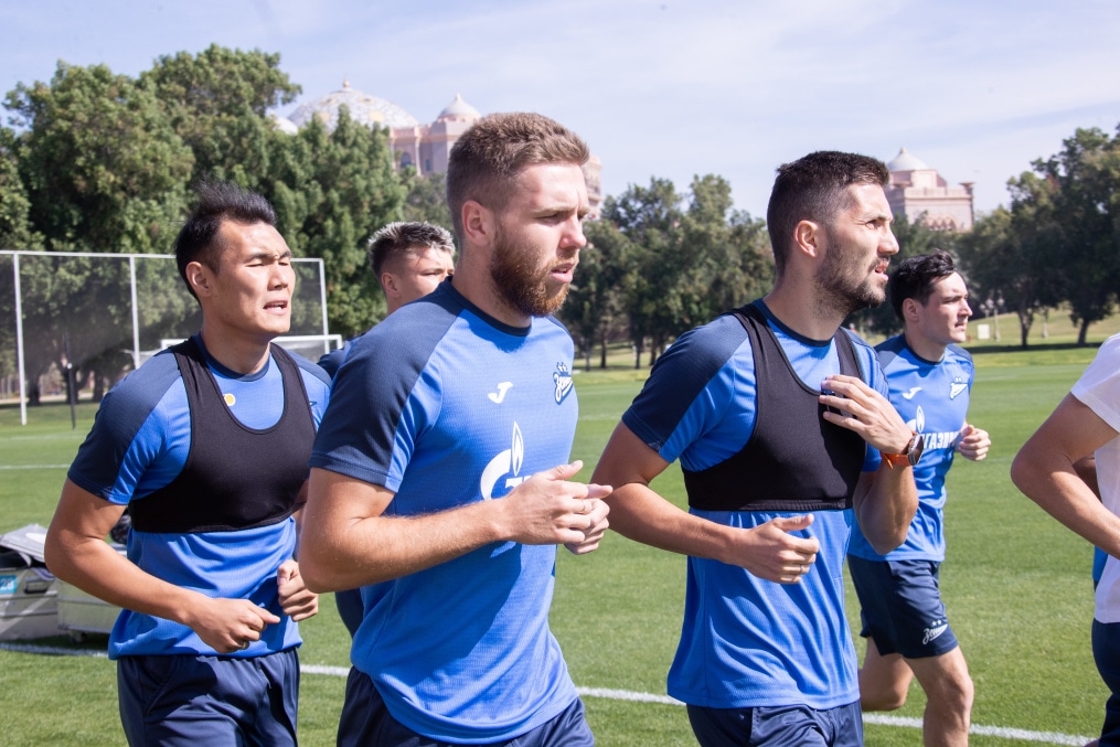 Зимние «Газпром» — тренировочные сборы в Абу-Даби. 25 января, утренняя тренировка