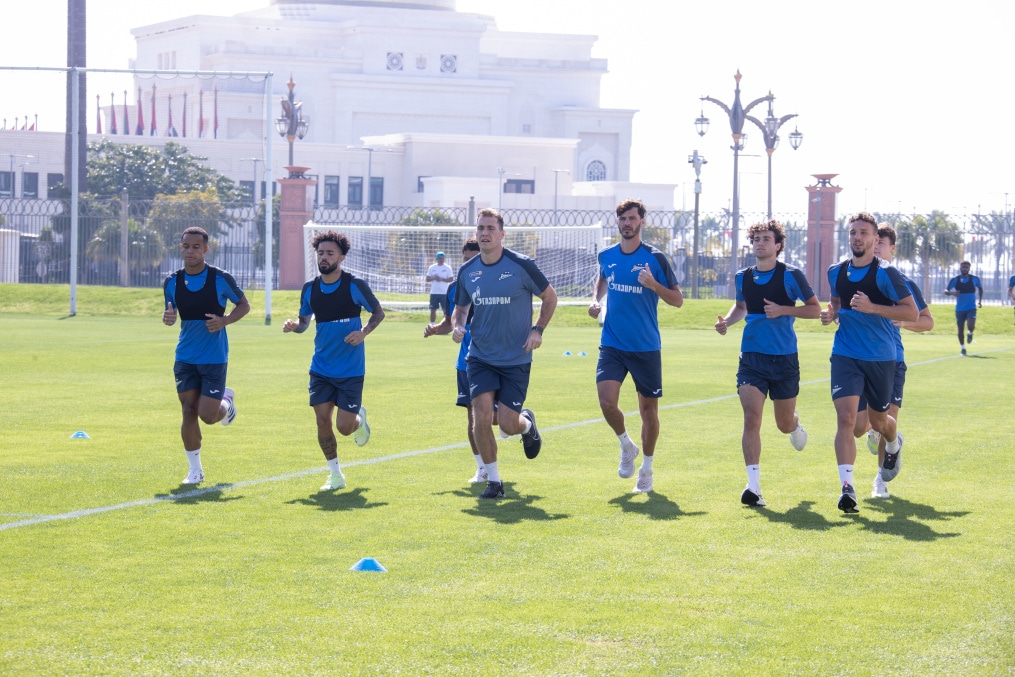 Зимние «Газпром» — тренировочные сборы в Абу-Даби. 25 января, утренняя тренировка