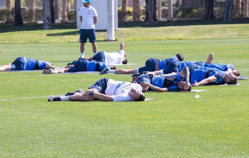 Зимние «Газпром» — тренировочные сборы в Абу-Даби. 25 января, утренняя тренировка