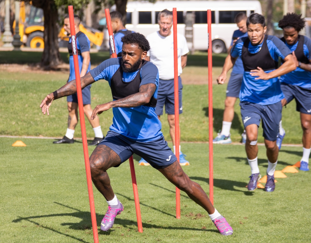 Зимние «Газпром» — тренировочные сборы в Абу-Даби. 26 января, утренняя тренировка