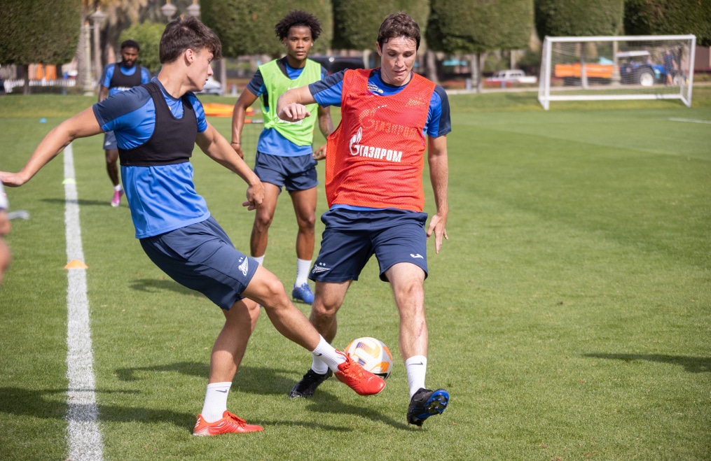 Зимние «Газпром» — тренировочные сборы в Абу-Даби. 26 января, утренняя тренировка